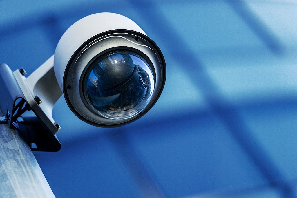 foto-pixinoo-istock-bitdefender-webcam-ueberwachung