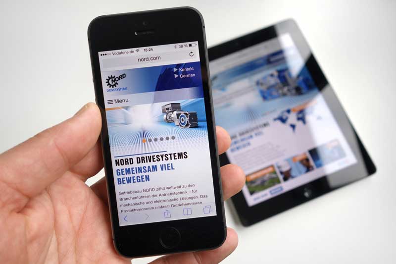 Durch »Responsive Design«, das heißt die automatische Anpassung an das jeweilige Endgerät, ist die Website auch auf Smartphones und Tablets komfortabel nutzbar.