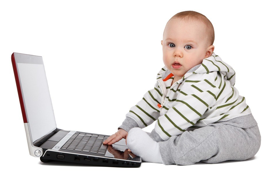 foto-cc0-pixabay-pdp-computer-baby